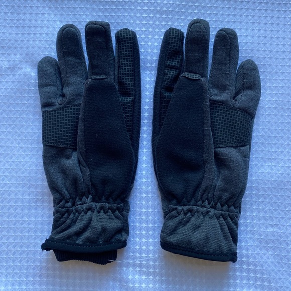 UNDER ARMOUR STORM FLEECE GLOVES Youth BOYS', size S/M - Picture 2 of 8